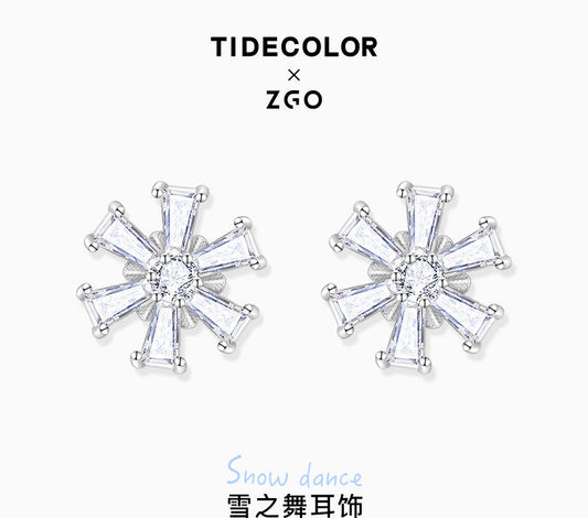 Dancing Snowflake Zircon 925 Sterling Silver Stud Earrings